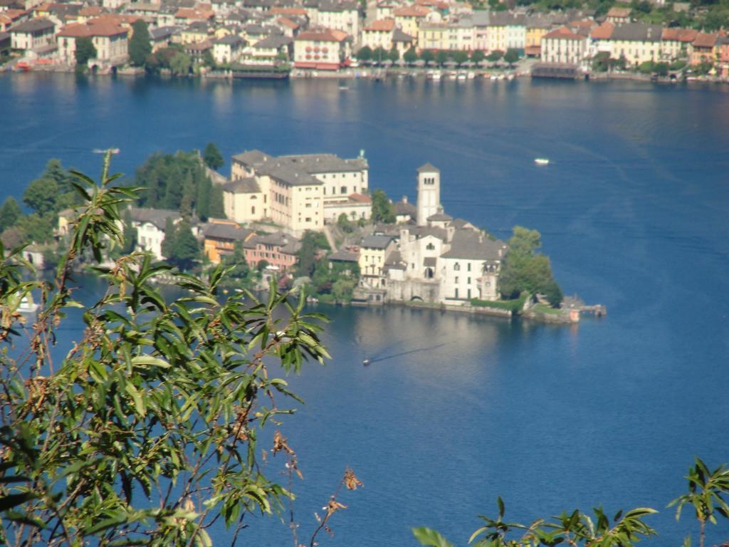 Emy Lake Orta Pella Buitenkant foto